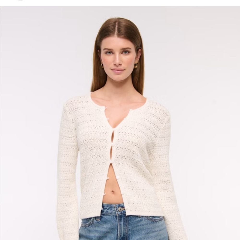 Abercrombie & Fitch Women's Cream Button-Up Cardigan
